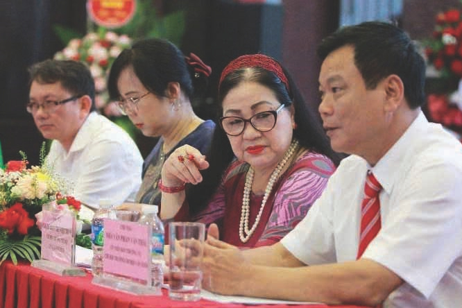 50 năm - Lý luận phê bình văn học thiểu số Việt Nam