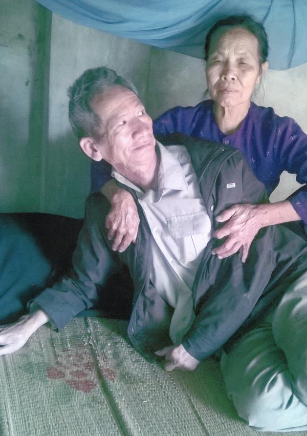 Ông Đỗ Văn Cát nạn nhân da cam ở xã Linh Sơn, thành phố Thái Nguyên