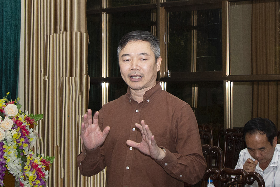 NSƯT Lê Khánh Toàn, Giám đốc Nhà hát Ca múa nhạc dân gian Việt Bắc nêu ý kiến trong phần thảo luận