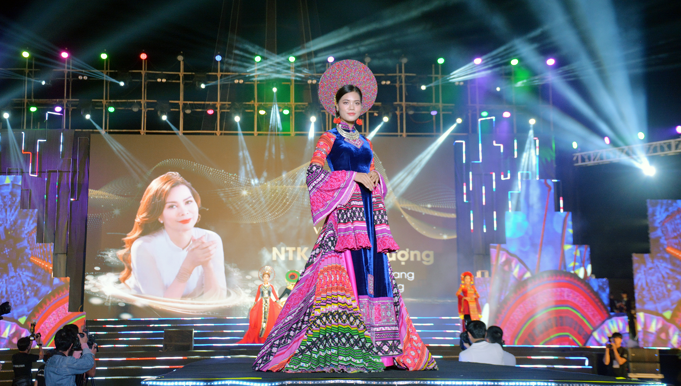 Đặc sắc Chương trình ca nhạc, thời trang chào mừng 61 năm thành lập thành phố Thái Nguyên