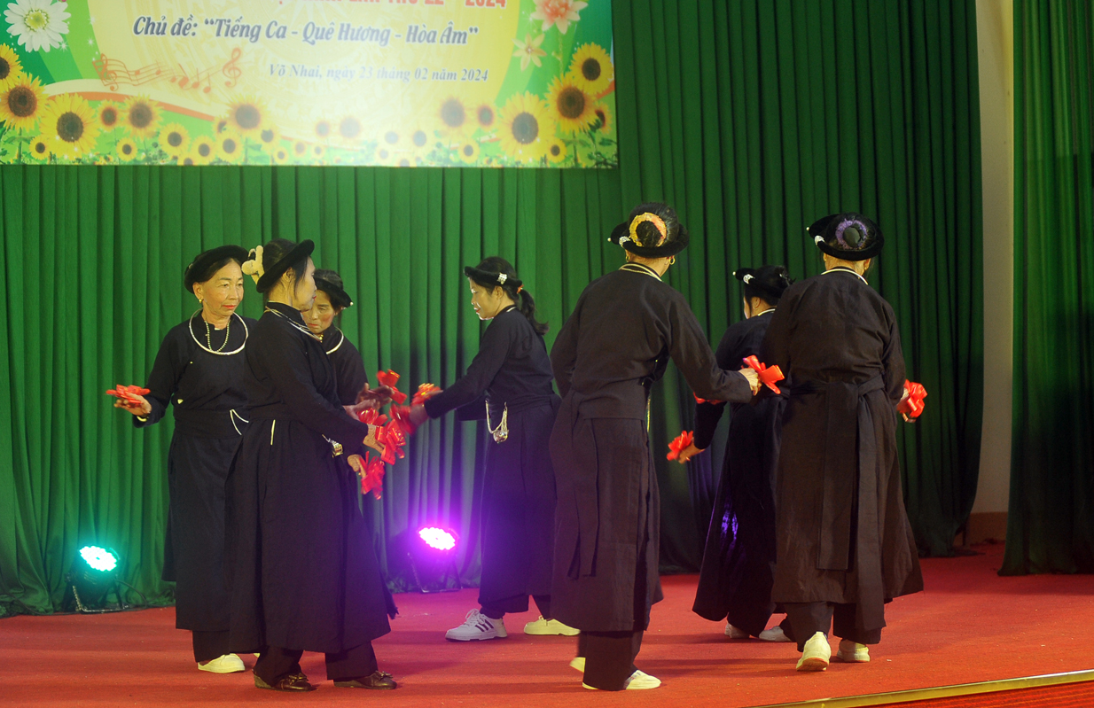 Võ Nhai tổ chức giao lưu văn nghệ chào mừng Ngày thơ Việt Nam