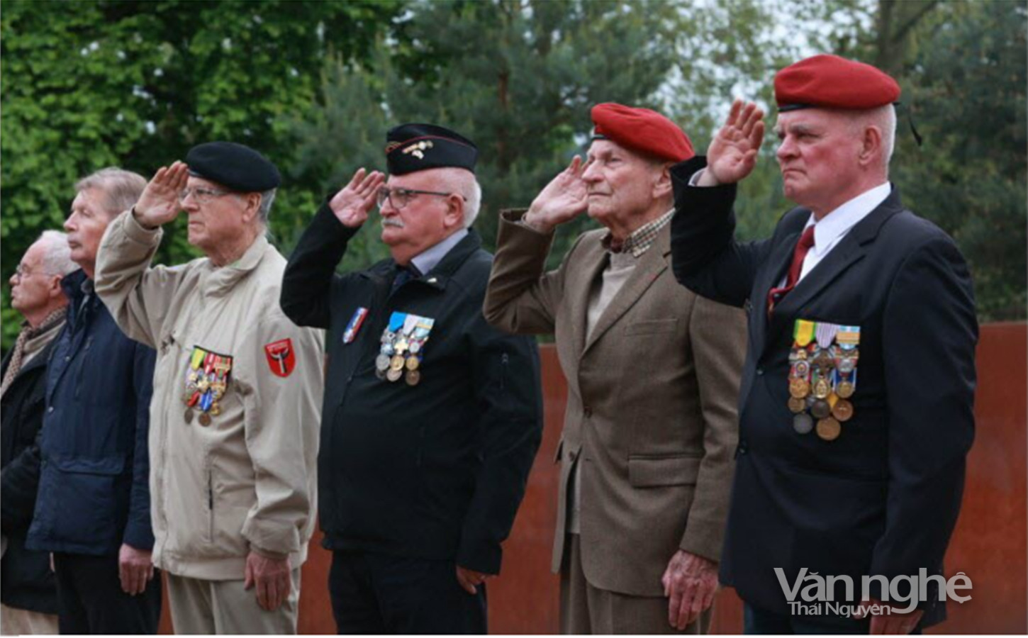 Các cựu binh Pháp tại lễ kỷ niệm 70 năm Điện Biên Phủ của thành phố Besançon