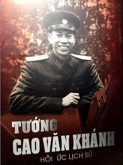 Ảnh bìa cuốn sách “Tướng Cao Văn Khánh – Hồi ức lịch sử”