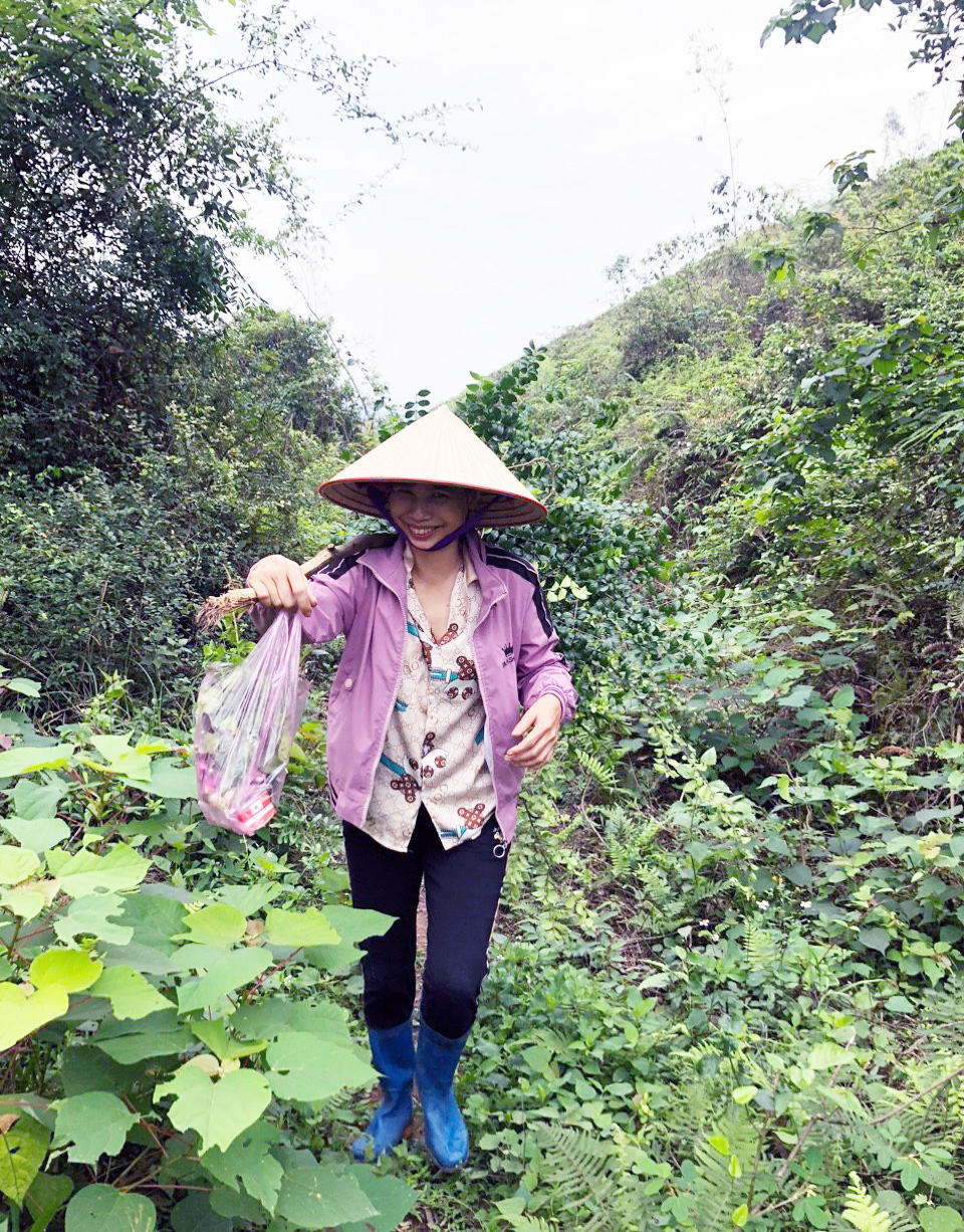 Một đầu ban ở xã Điềm Thụy (huyện Phú Bình) đi phát lộc đến từng nhà trong làng