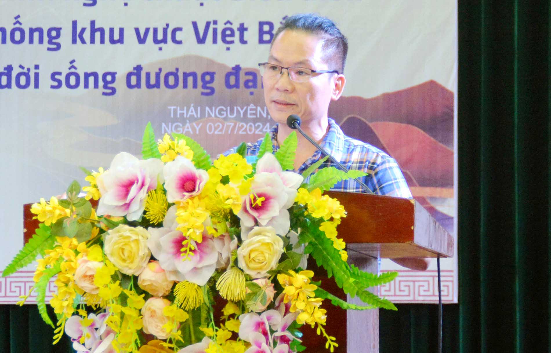 NSƯT Hoàng Thiện Thực - Giảng viên Trường Cao đẳng Văn hóa Nghệ thuật Việt Bắc với tham luận “Múa Việt Bắc - nỗi niềm trăn trở”