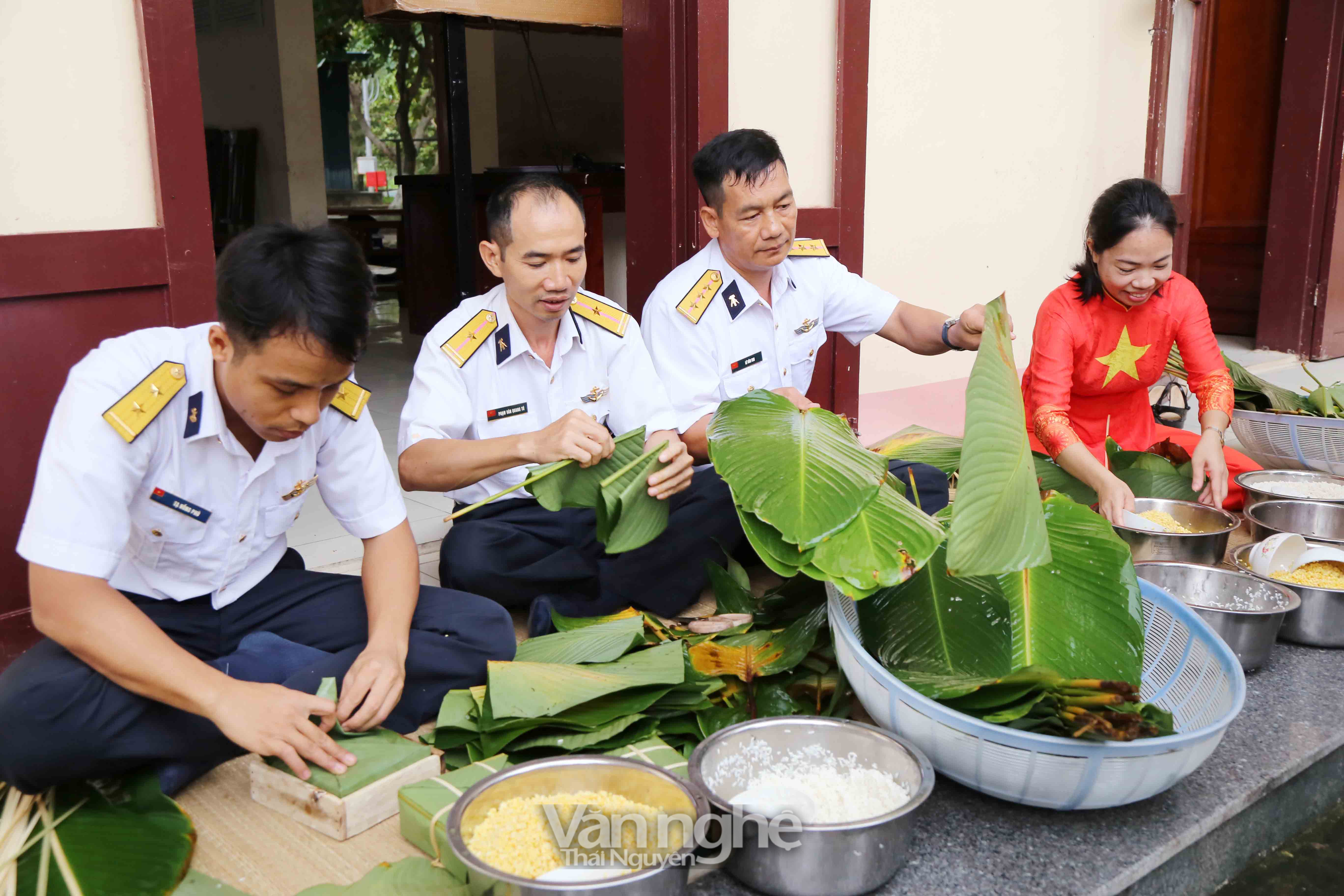 Tết ở nơi đầu sóng