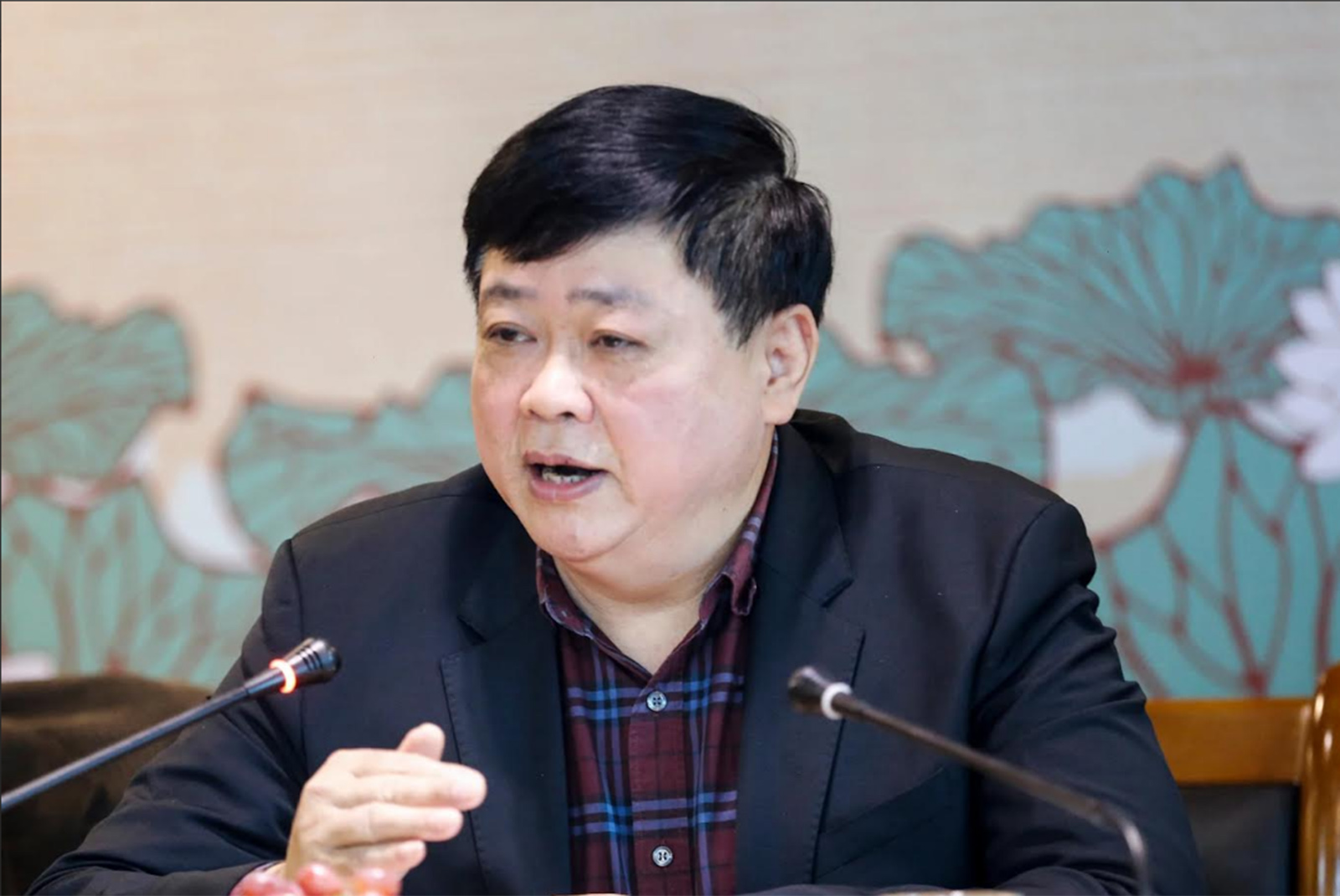PGS.TS. Nhà văn Nguyễn Thế Kỷ, Phó Chủ tịch Hội đồng Lý luận Trung ương, Trưởng Ban LLPB Văn học nghệ thuật