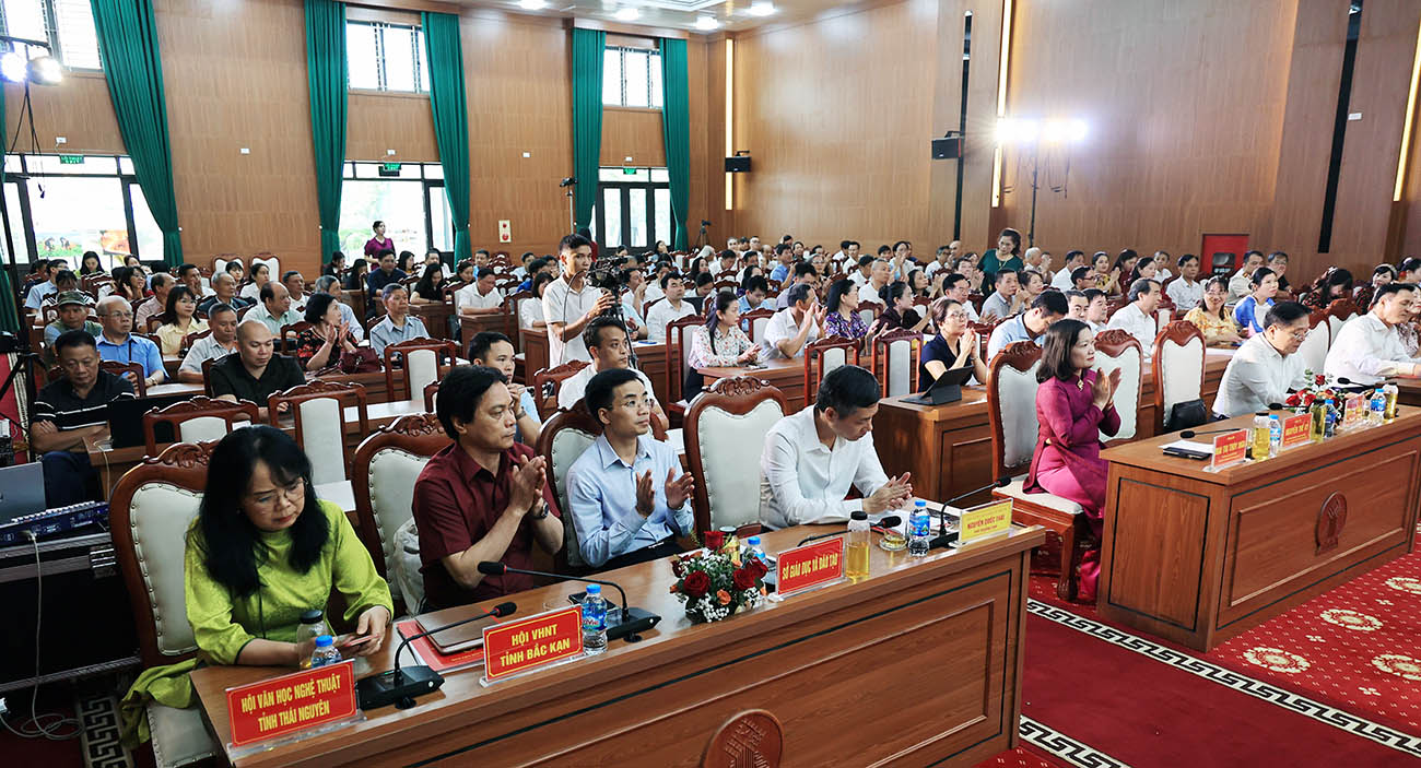 Quang cảnh Hội nghị