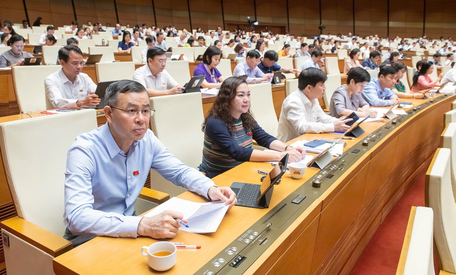 Quốc hội nghe tờ trình và báo cáo thẩm tra dự án Luật sửa đổi, bổ sung một số điều của Bộ luật Hình sự