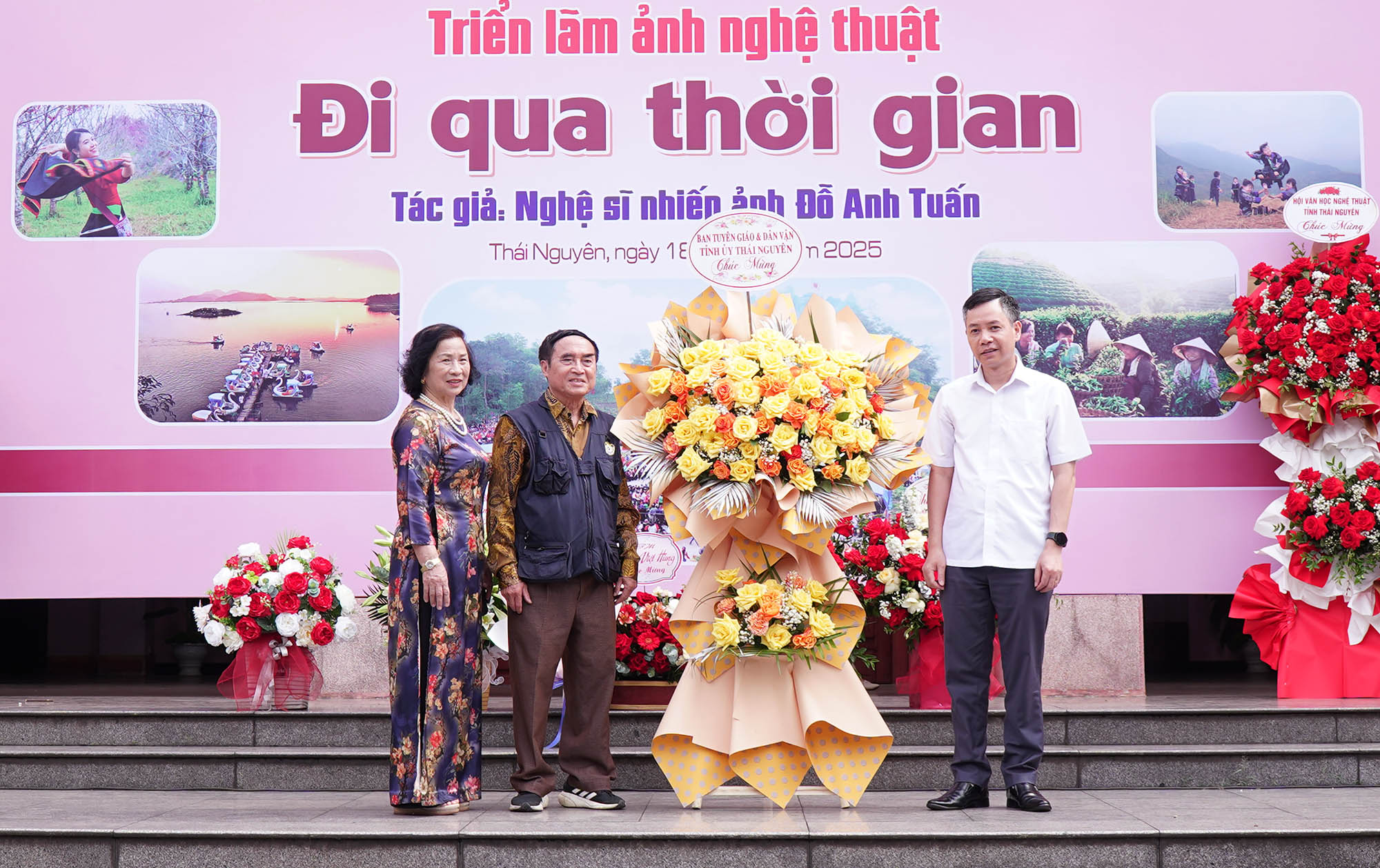 “Đi Qua Thời Gian” - Bức chân dung dung dị của một đời cầm máy