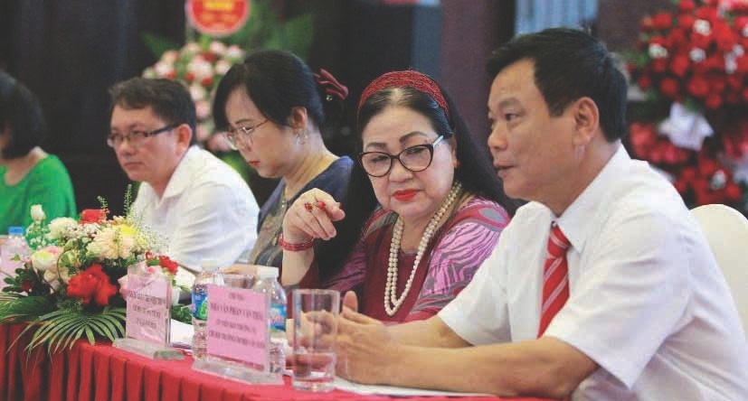 50 năm - Lý luận phê bình văn học thiểu số Việt Nam