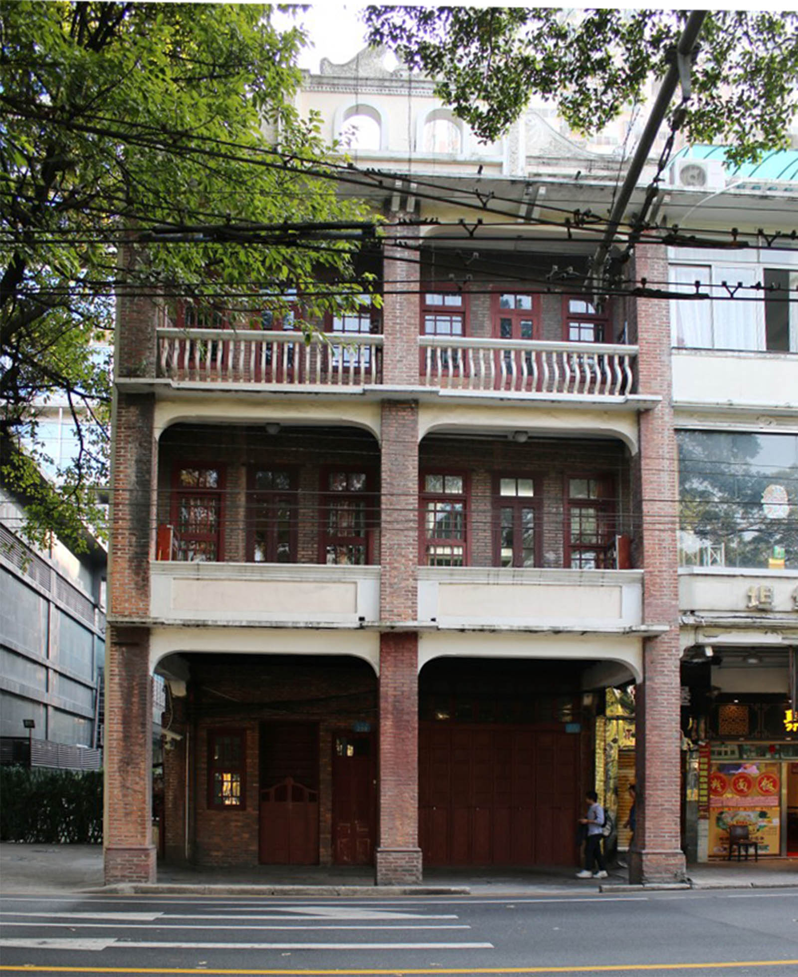 Di tích Trụ sở Hội Việt Nam Cách mạng Thanh niên tại số nhà 248 và 250 ở đường Văn Minh, quận Việt Tú, thành phố Quảng Châu, tỉnh Quảng Đông (Trung Quốc). Nguồn: baotanghochiminh.vn