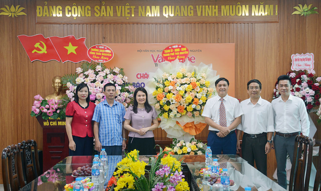 Đoàn Thành ủy - HĐND - UBND thành phố Phổ Yên