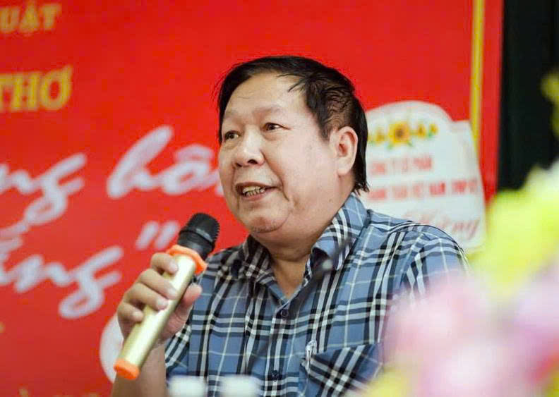 Nhà thơ Nguyễn Đức Hạnh (hội viên Chi hội Thơ, Hội Văn học nghệ thuật tỉnh Thái Nguyên)