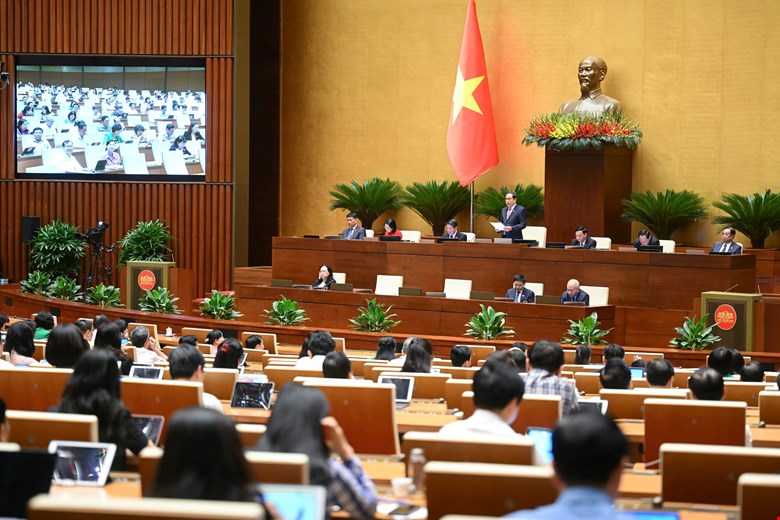 Chủ tịch Quốc hội chủ trì điều hành phiên họp