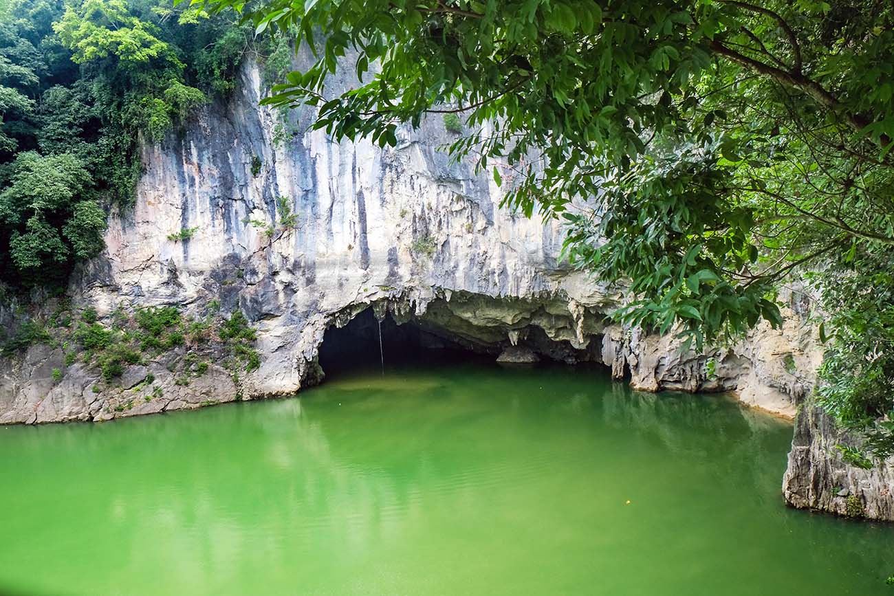Động hồ Thang Hen