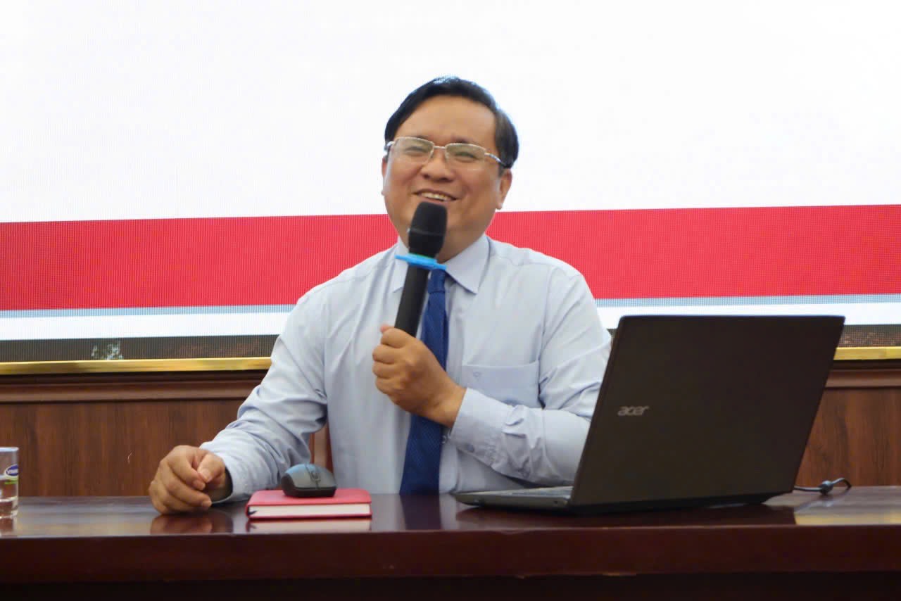 Tác giả Vũ Trung Kiên