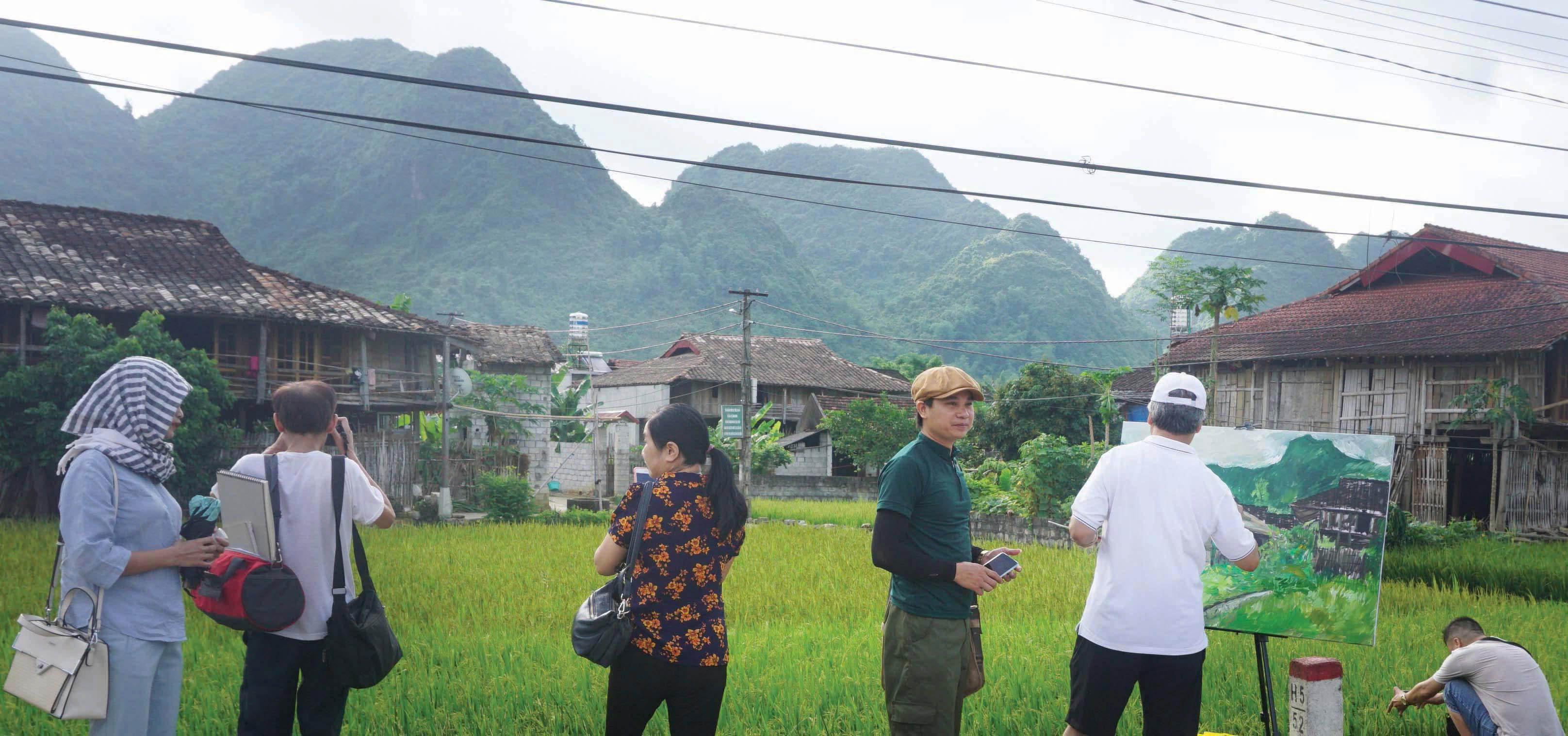 Chi hội Mỹ thuật Thái Nguyên tổ chức đi thực tế, sáng tác tại tỉnh Lạng Sơn năm 2020