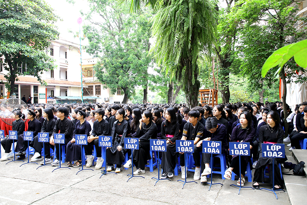 Năm học 2023-2024, Trường Phổ thông Vùng cao Việt Bắc đón hơn 900 học sinh lớp 10